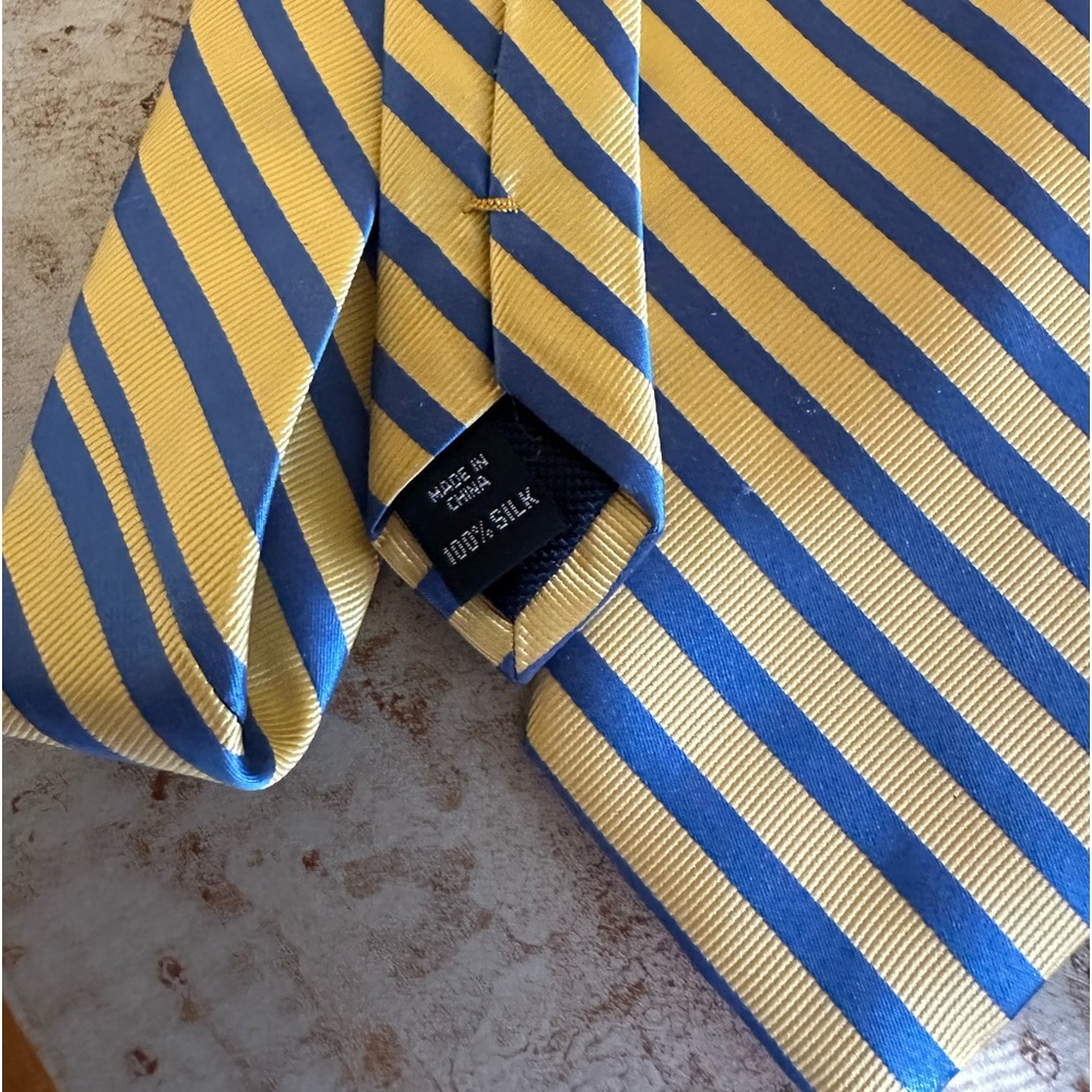 Men’s tie